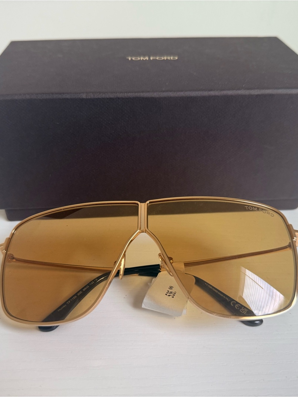 Tom Ford Huxley FT1159 30E Deep Gold Yellow Sunglasses NWT – Unisex